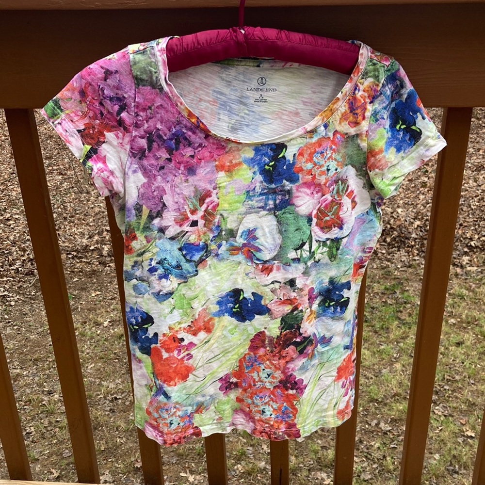 LANDS END Multicolor Watercolor Floral Cotton Short Sleeve Scoop Neck Fitted Tee